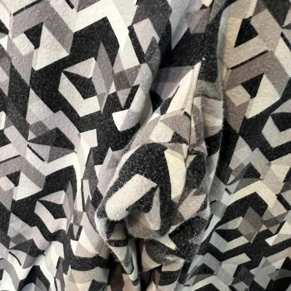 Livi Active Lane Bryant Knit Leggings Plus Size 18/20 Geometric Black Gray White - Picture 5 of 6